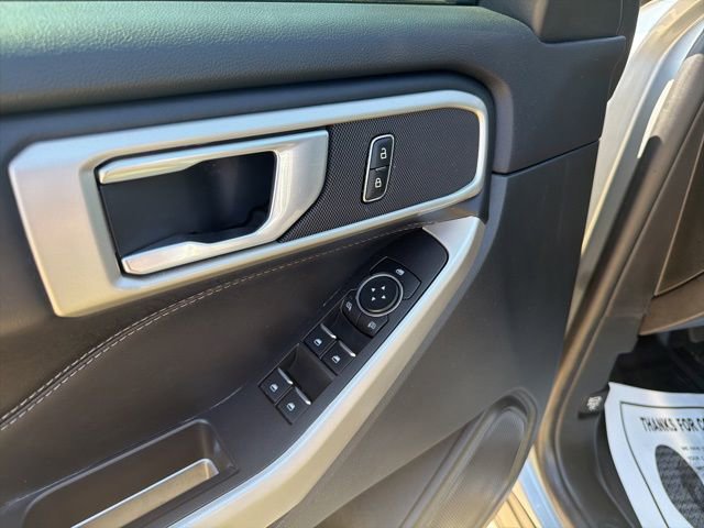 Used 2023 Ford Explorer XLT RWD image 11