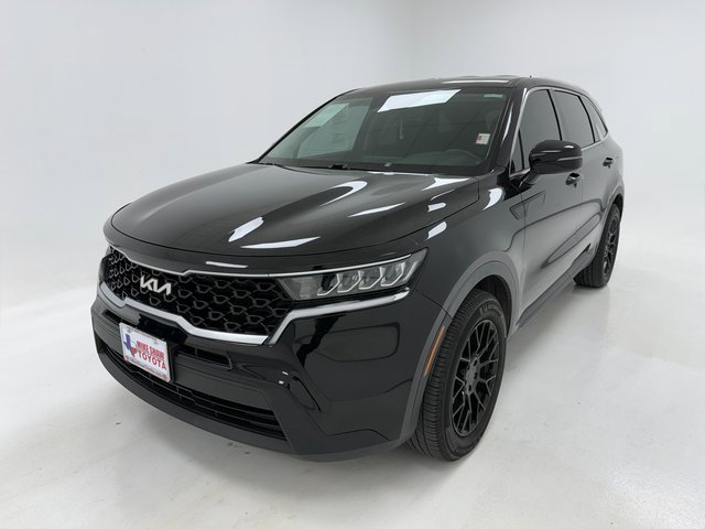 Used 2022 Kia Sorento LX image 4