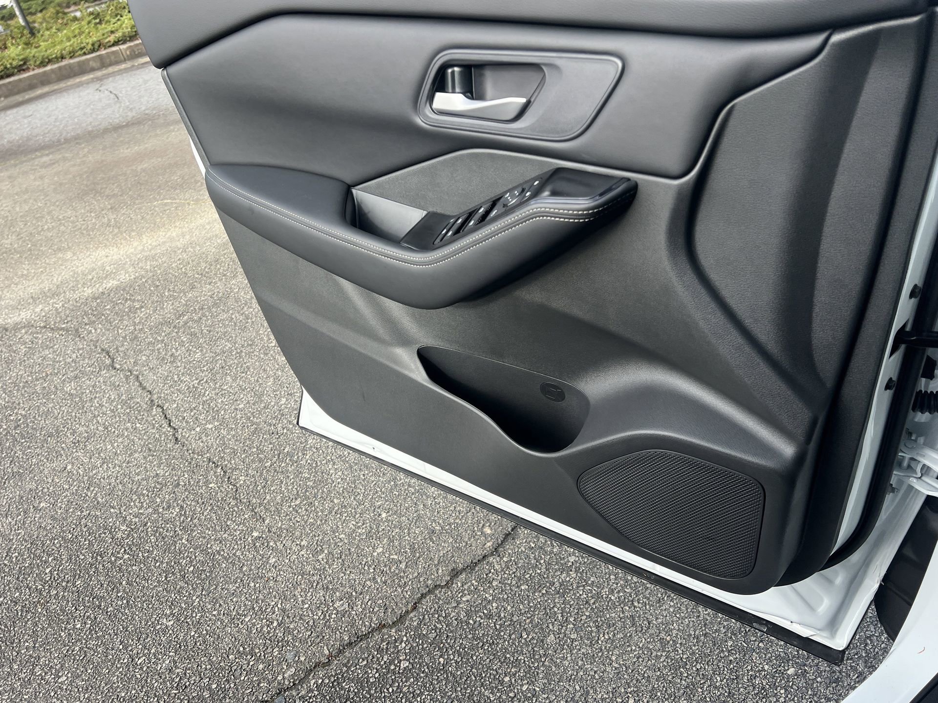 New 2026 Nissan Rogue SV FWD image 13
