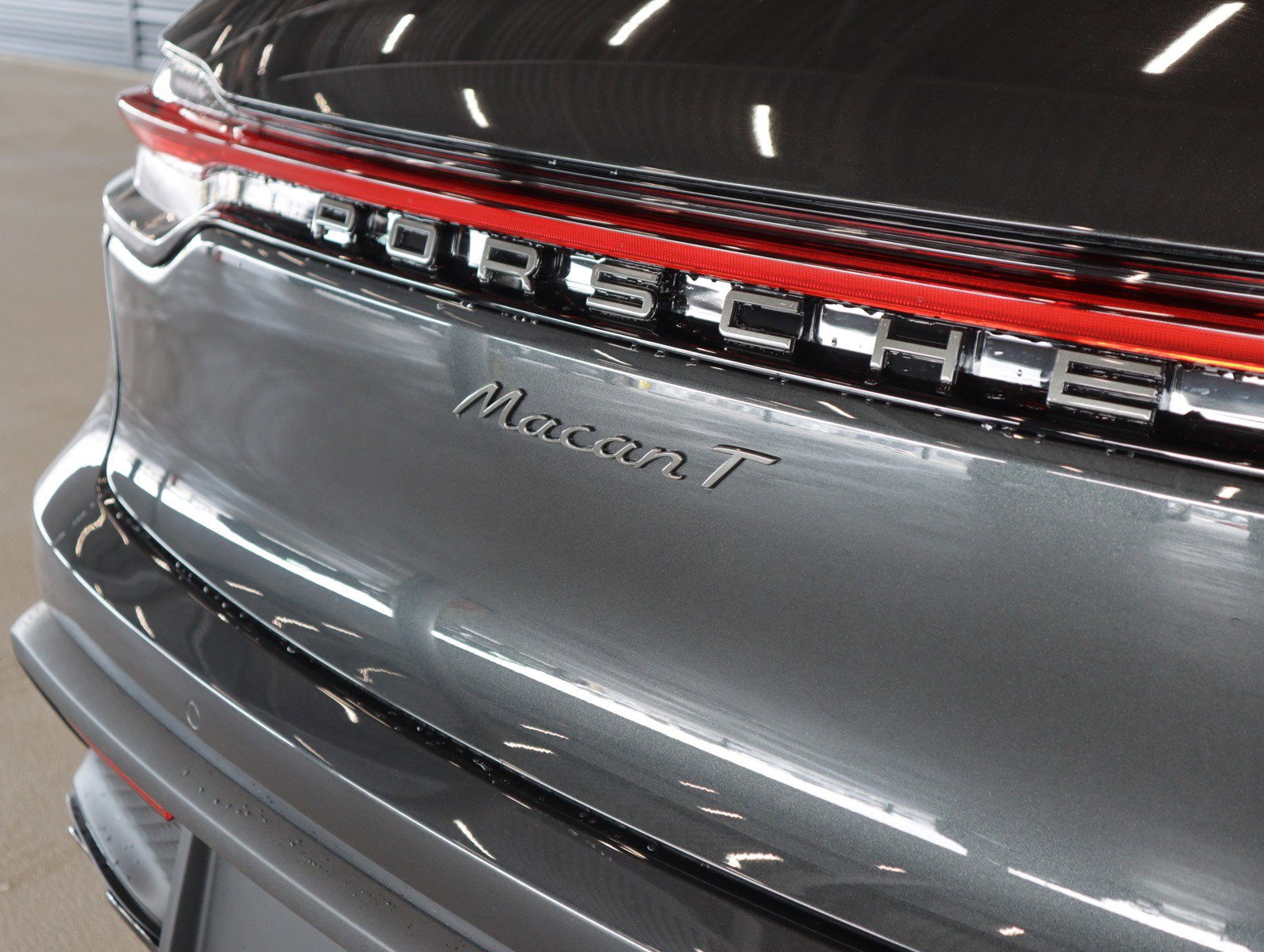 New 2026 Porsche Macan Turbo image 29