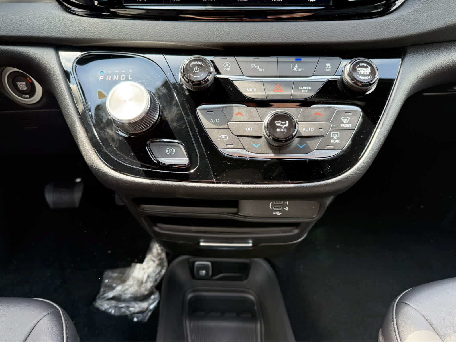 New 2026 Chrysler Voyager LX FWD image 23