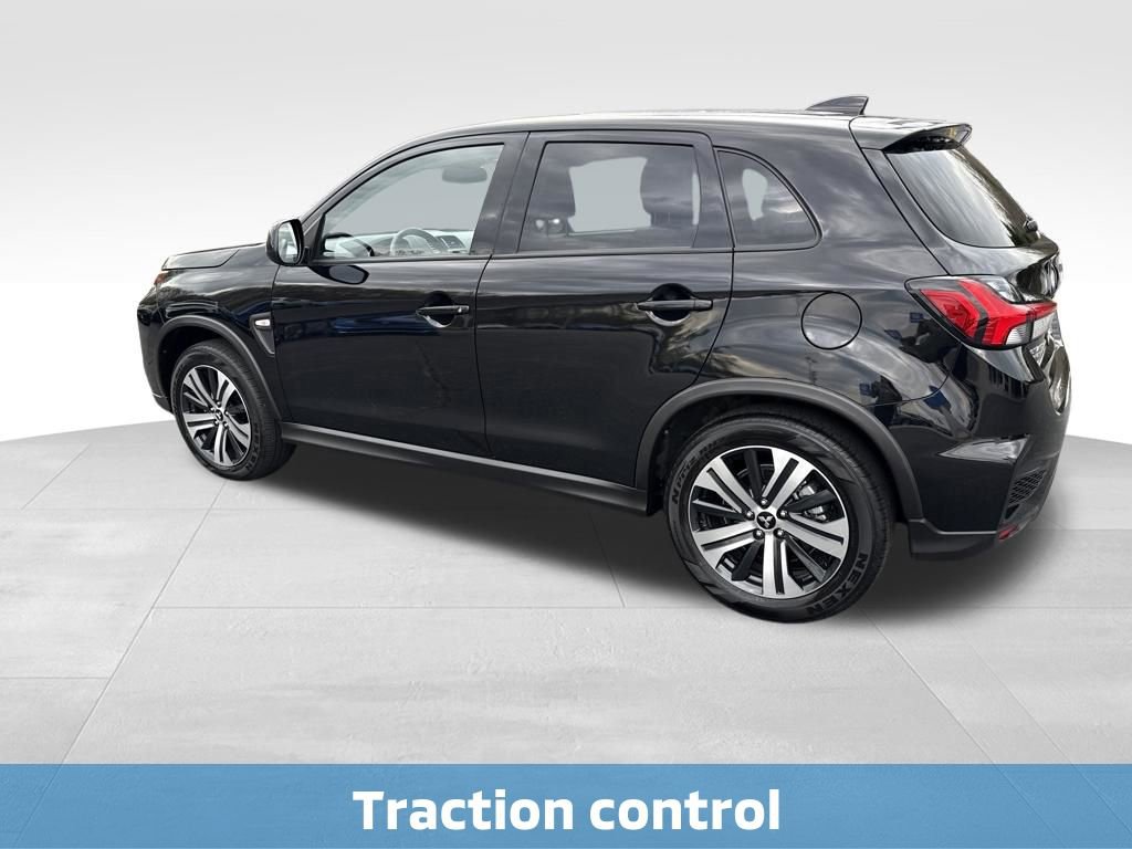 Used 2025 Mitsubishi Outlander Sport AWD image 4