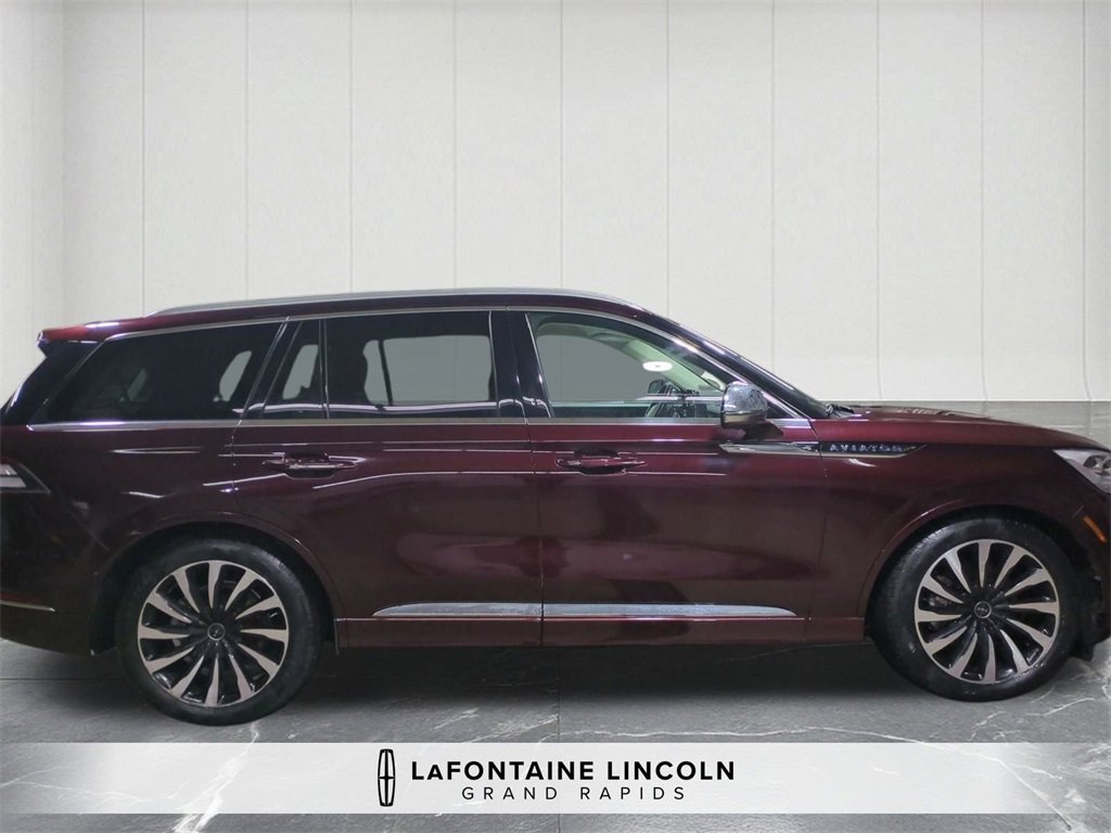 Certified 2020 Lincoln Aviator Black Label Grand Touring w/ Class IV Trailer Tow Package image 6