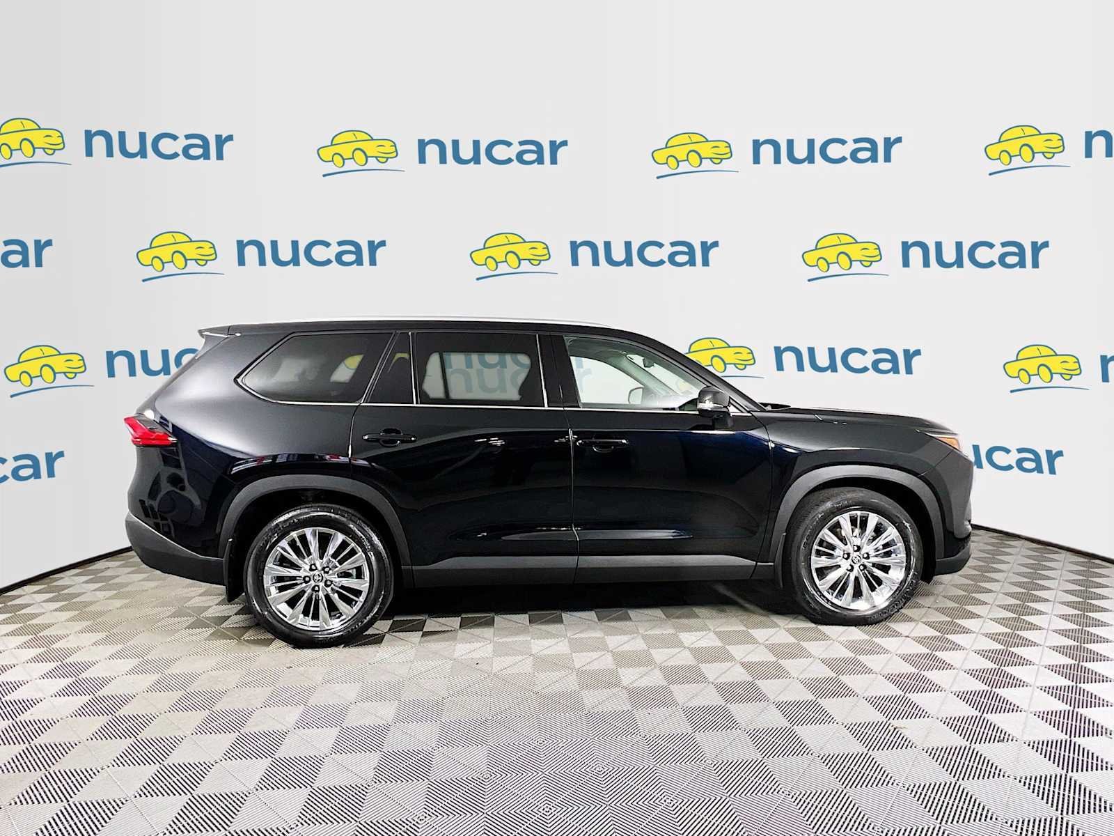 Used 2024 Toyota Grand Highlander AWD image 8