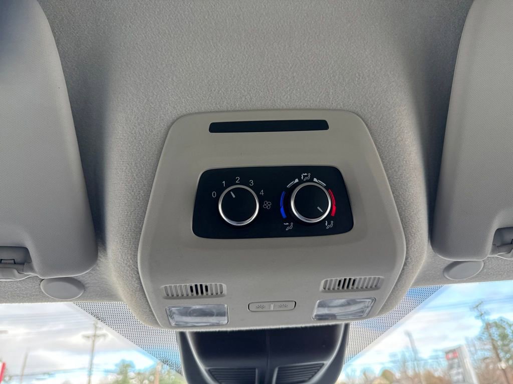 Used 2021 Ford Transit 350 XLT image 36