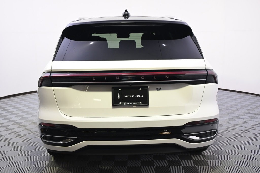 New 2026 Lincoln Nautilus Reserve image 5