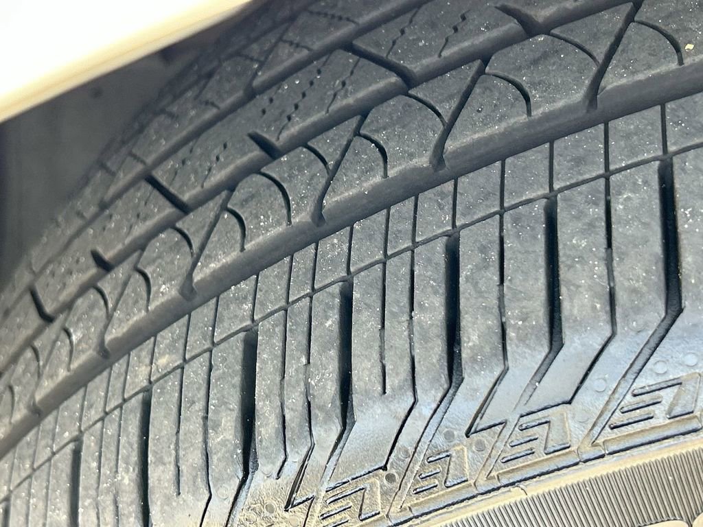 Used 2024 Acura RDX w/ Technology Package image 40