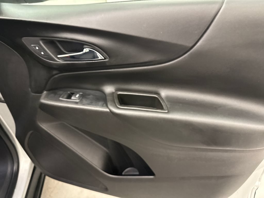 Used 2019 Chevrolet Equinox LT AWD/4WD image 36