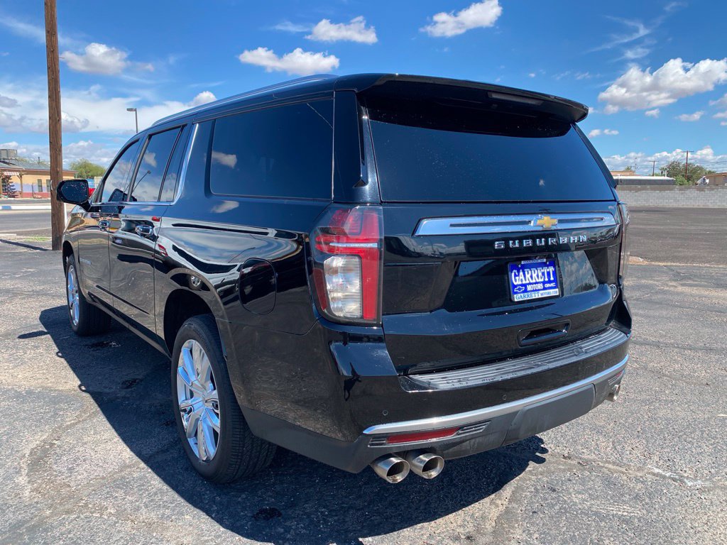 Used 2022 Chevrolet Suburban High Country AWD/4WD image 34