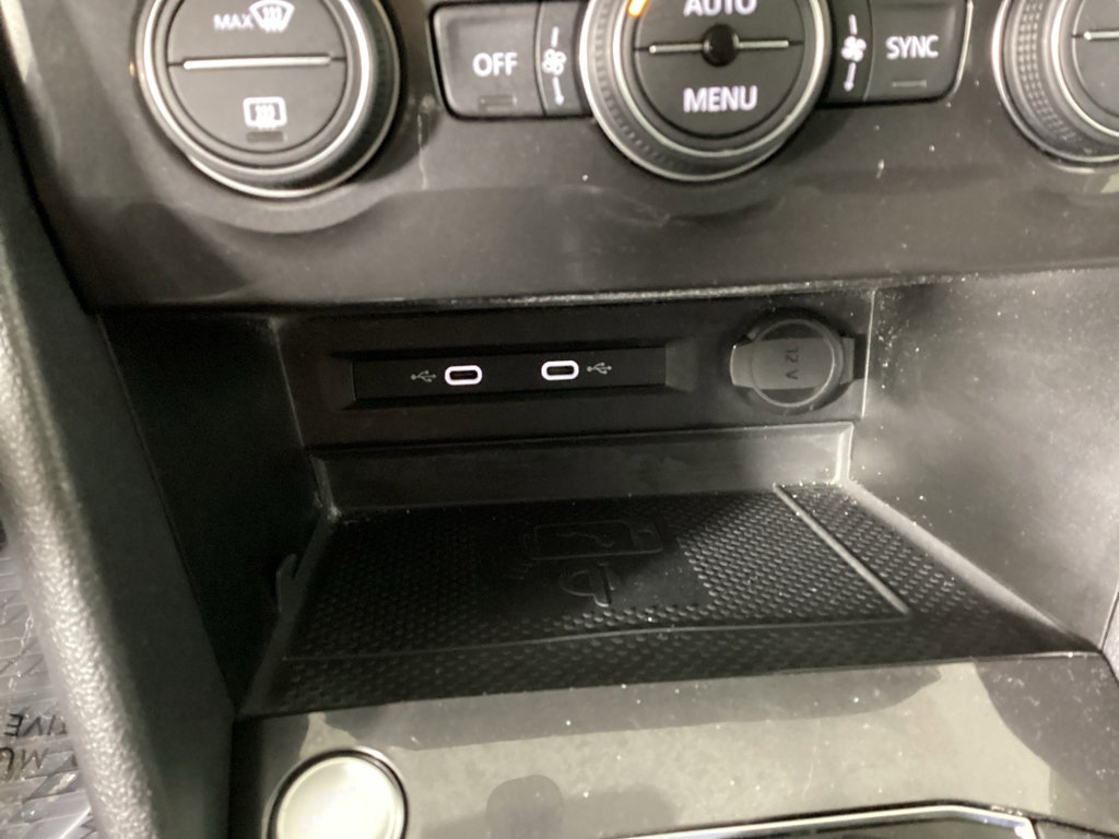 Used 2021 Volkswagen Tiguan SE R-Line AWD/4WD image 26