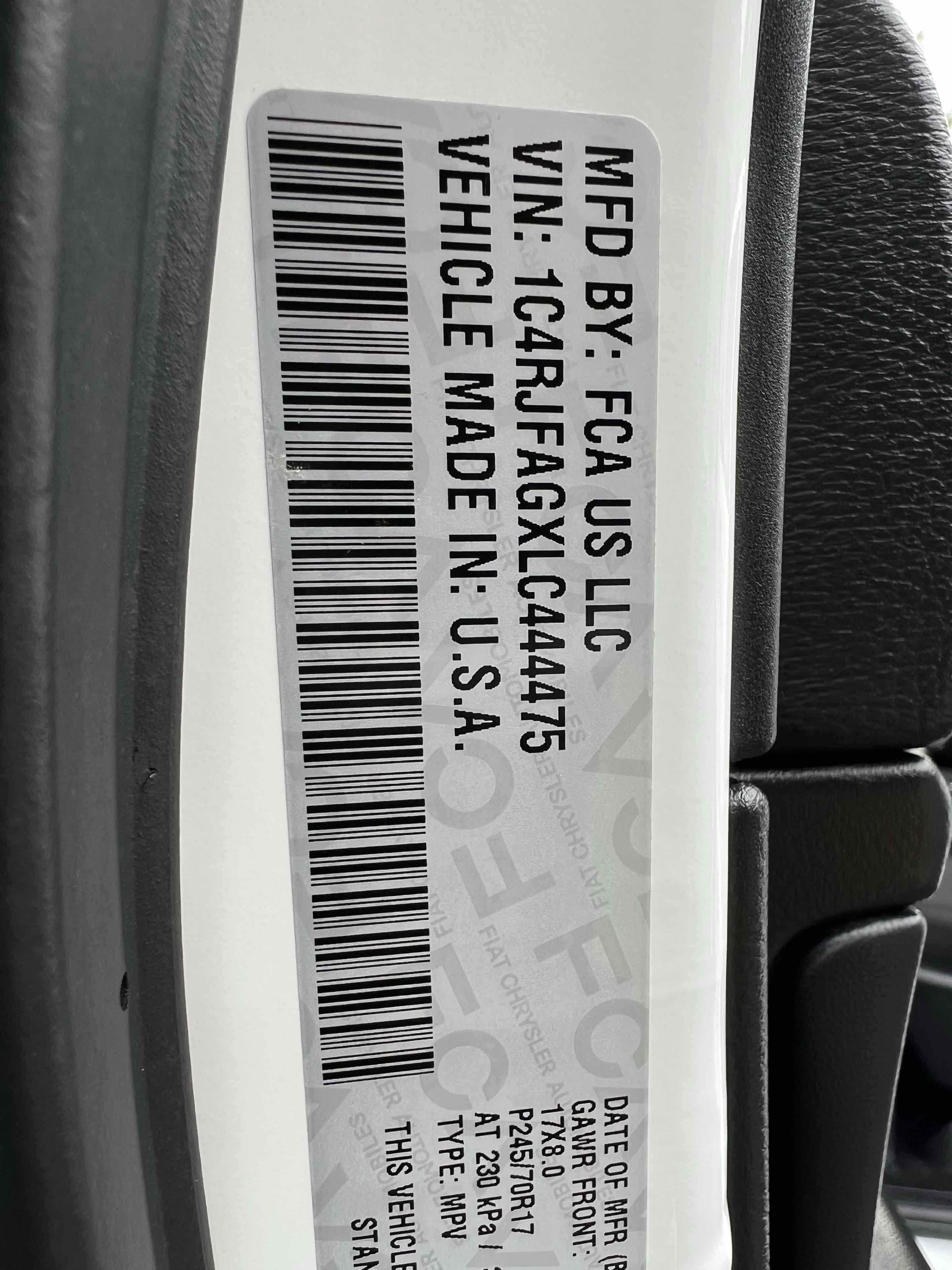 Used 2020 Jeep Grand Cherokee Laredo image 7