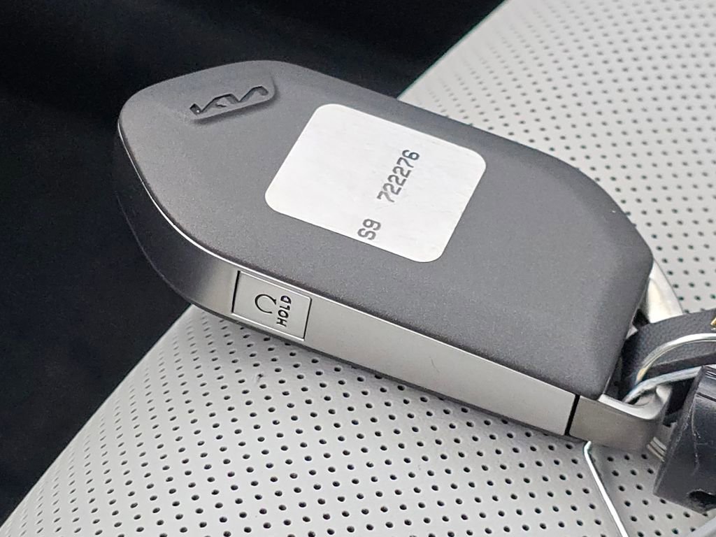 New 2025 Kia Telluride S image 32