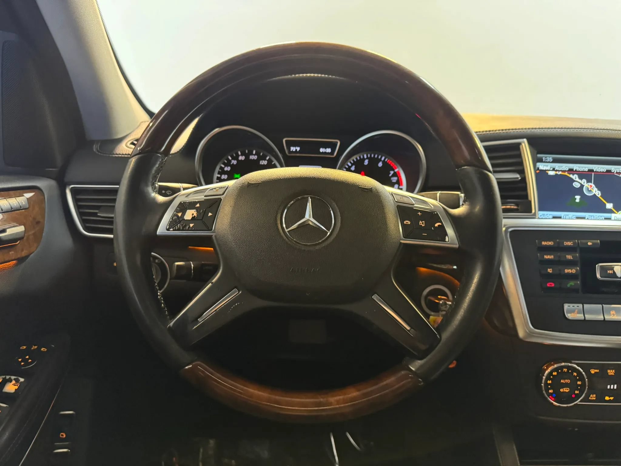 Used 2013 Mercedes-Benz GL 450 4MATIC image 11