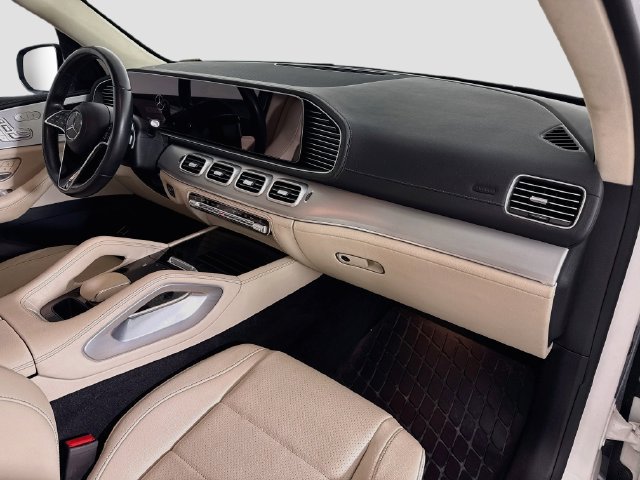 Used 2024 Mercedes-Benz GLE 350 4MATIC image 29
