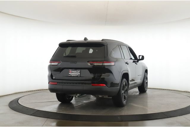 Used 2025 Jeep Grand Cherokee L Limited w/ Black Appearance Package image 7