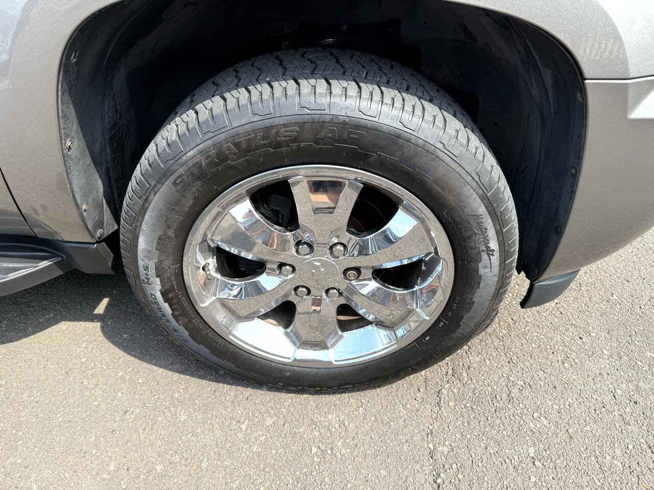 Used 2008 Chevrolet Suburban LTZ w/ LTZ Preferred Equipment Group image 38