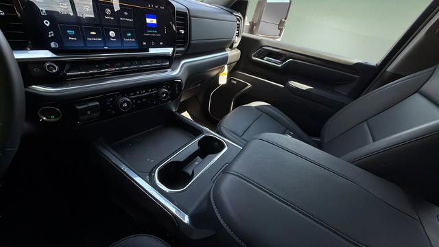 Used 2025 Chevrolet Silverado 2500 LTZ w/ Trail Boss Package AWD/4WD image 14