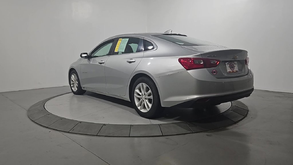 Used 2016 Chevrolet Malibu LT w/ Driver Confidence Package FWD image 3