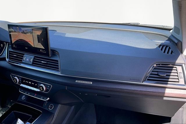 Used 2022 Audi Q5 2.0T Premium Plus w/ Premium Plus Package AWD/4WD image 16