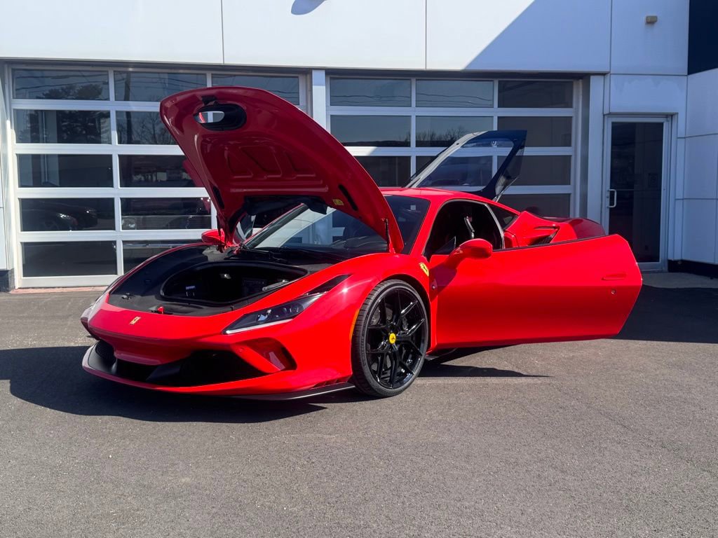 Used 2020 Ferrari F8 Tributo RWD image 11
