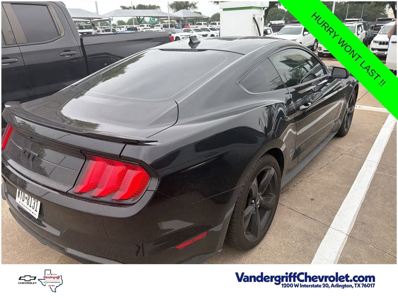 Used 2021 Ford Mustang GT Premium w/ Black Accent Package RWD image 10