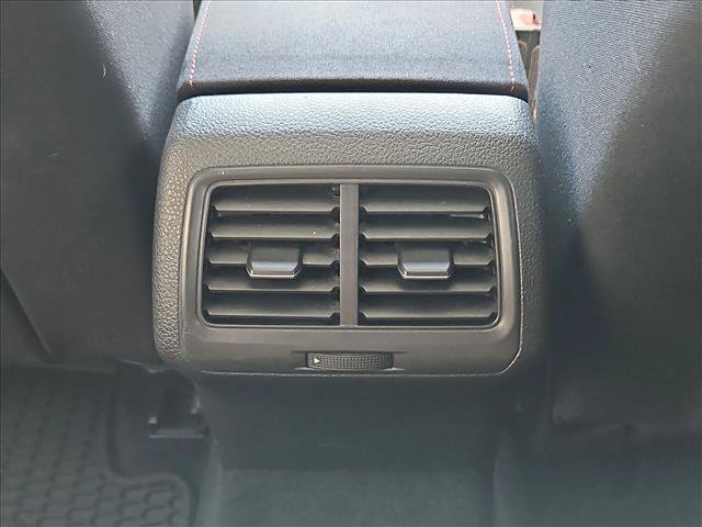 Used 2018 Volkswagen GTI SE FWD image 25