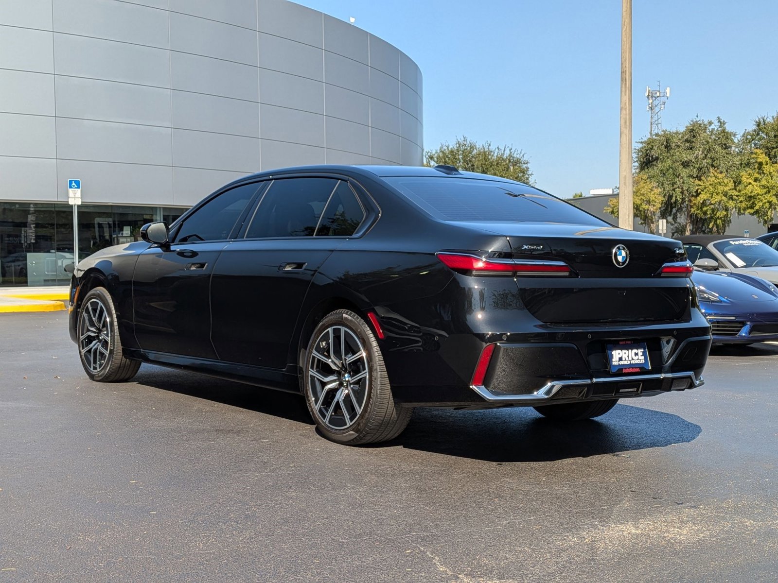 Used 2024 BMW 740i xDrive image 3