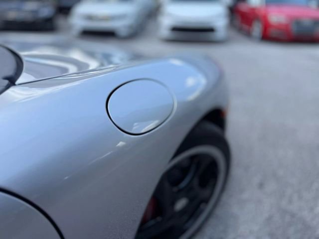 Used 2001 Porsche 911 Carrera 4 image 29