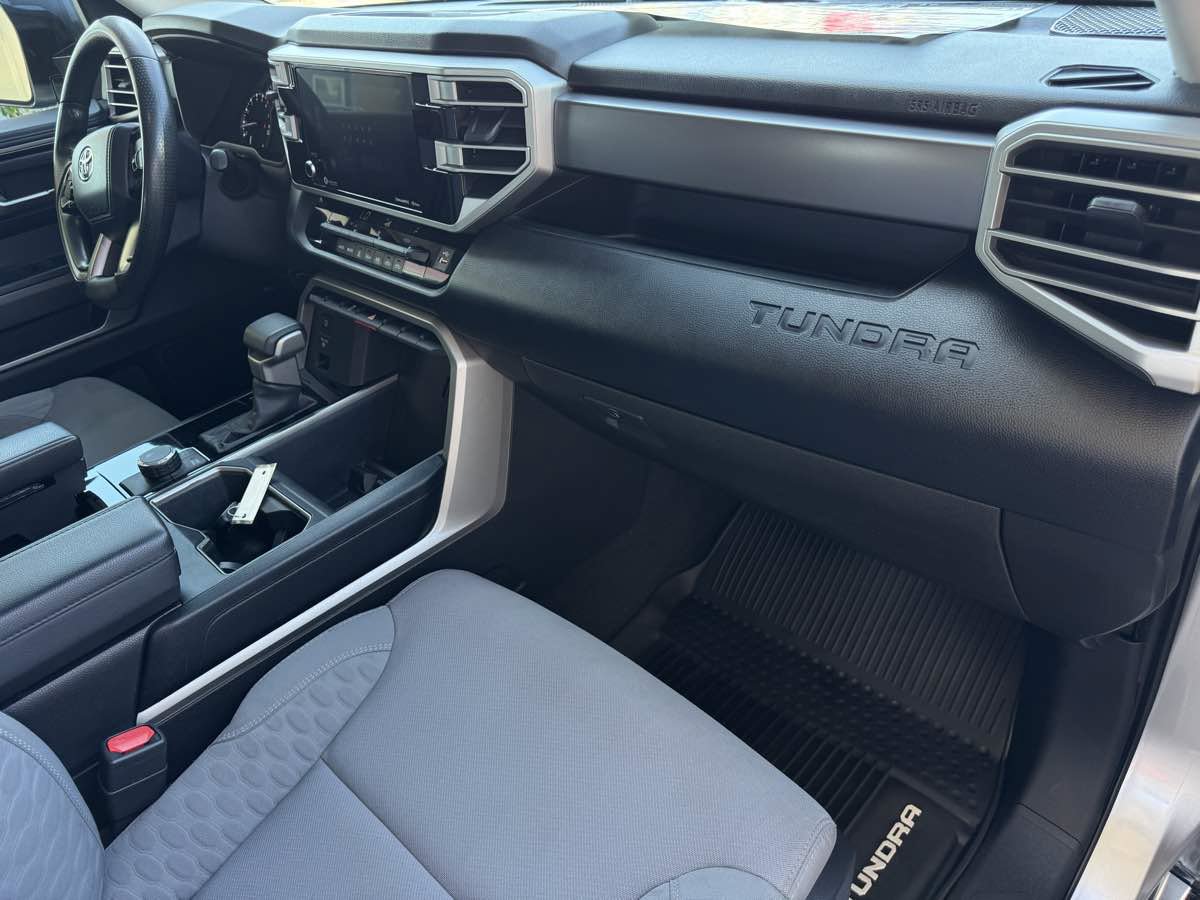 Used 2022 Toyota Tundra SR5 w/ SR5 Convenience Package RWD image 24