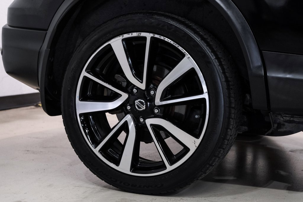 Used 2019 Nissan Rogue Sport SL w/ Premium Package image 60