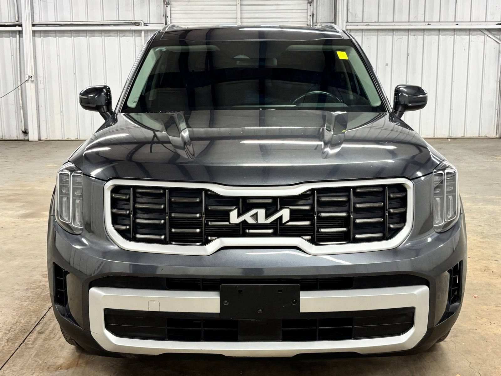 Used 2024 Kia Telluride S w/ S Sunroof Package FWD image 3