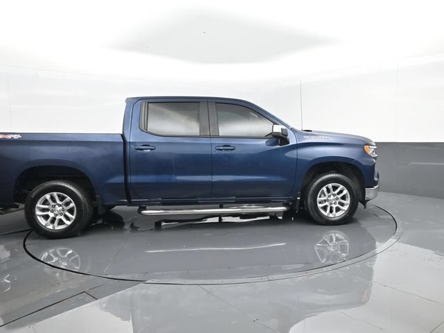 Used 2023 Chevrolet Silverado 1500 LT AWD/4WD image 4