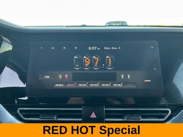 Used 2021 Kia Niro EX Premium w/ Cold Weather Package image 24