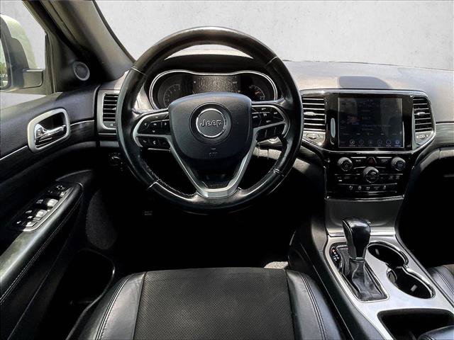 Used 2020 Jeep Grand Cherokee Laredo w/ Laredo X Package RWD image 7