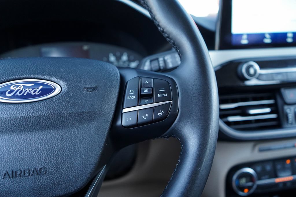Used 2021 Ford Escape SE w/ Convenience Package FWD image 27