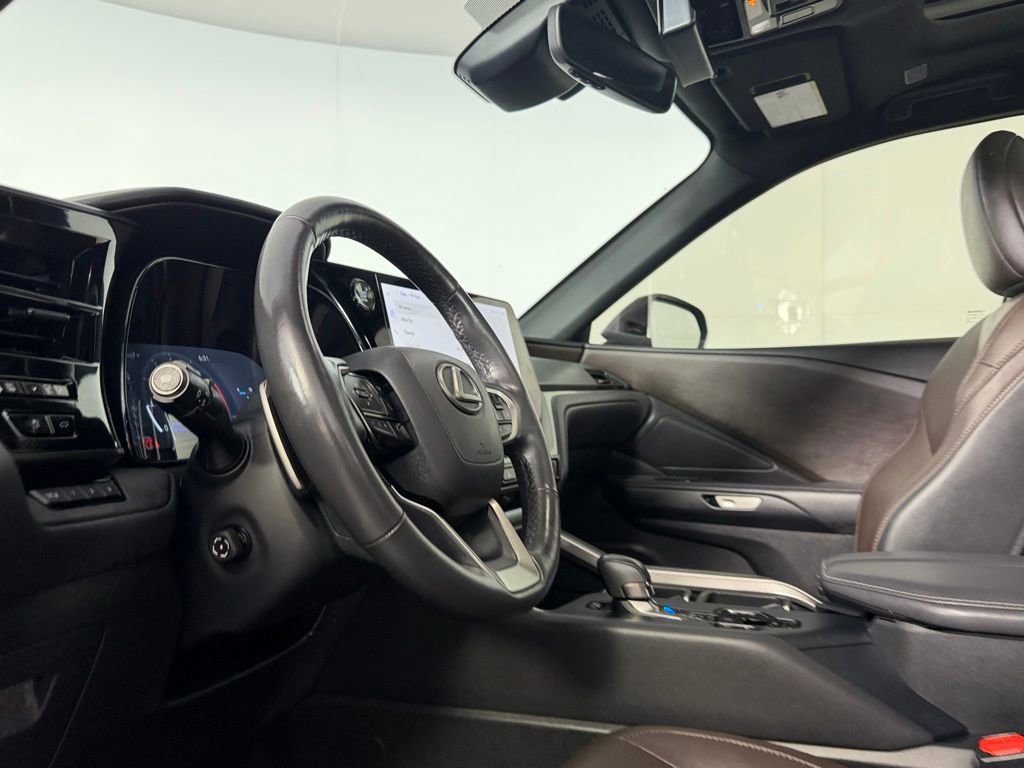 Used 2024 Lexus TX 350 AWD w/ Captains Chair Package image 22