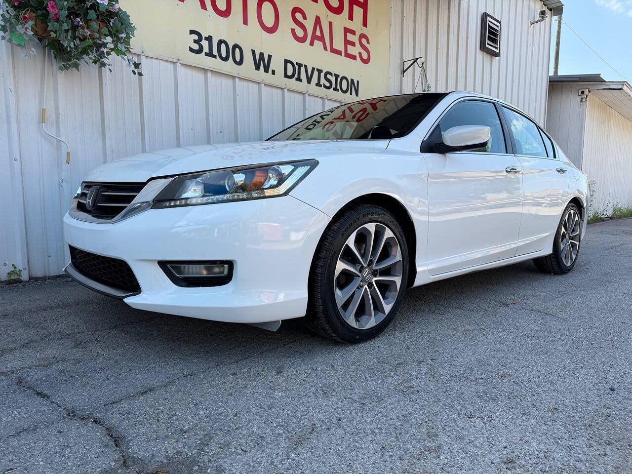Used 2013 Honda Accord Sport image 7