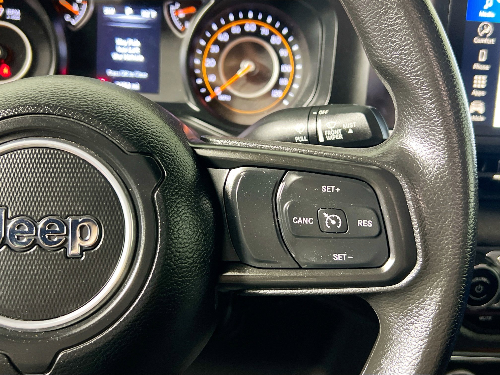 Used 2024 Jeep Gladiator Sport image 19