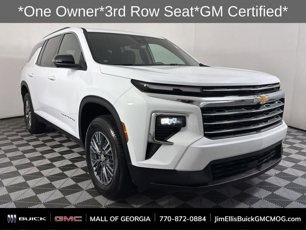 Used 2024 Chevrolet Traverse LT