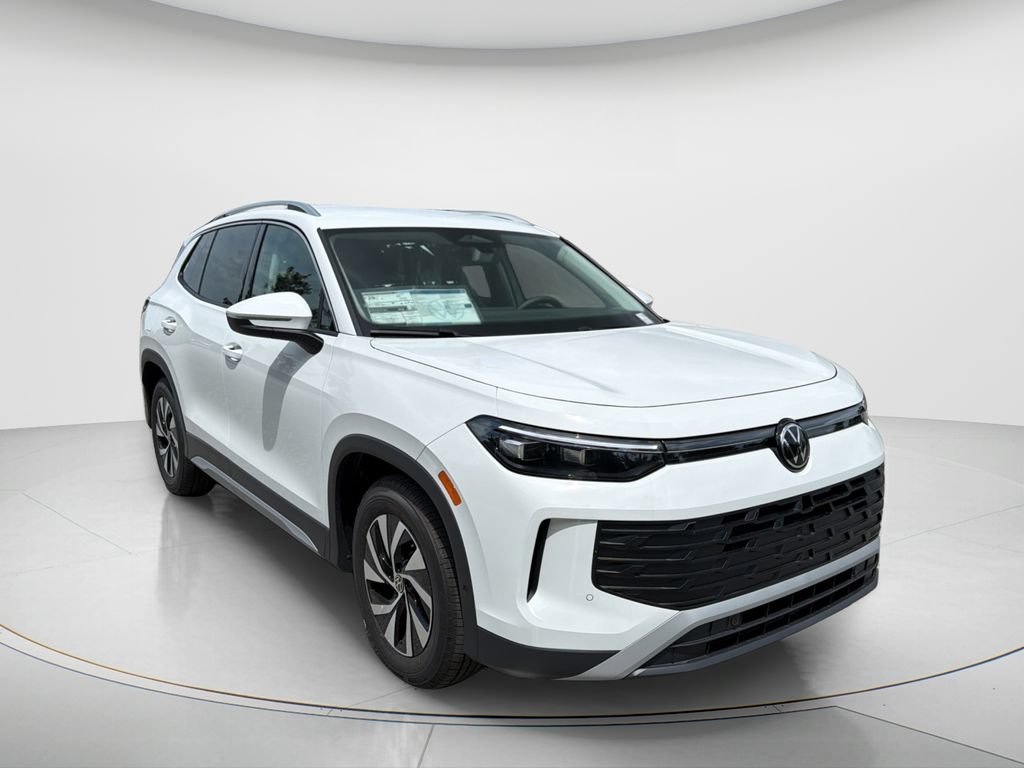 New 2026 Volkswagen Tiguan S FWD image 7