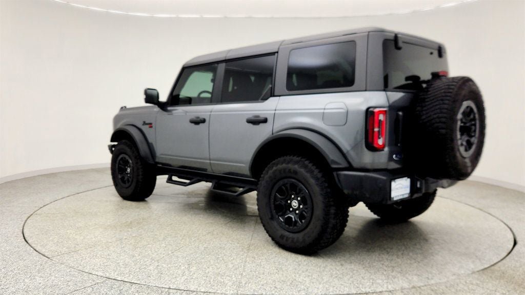 Used 2024 Ford Bronco Wildtrak image 7