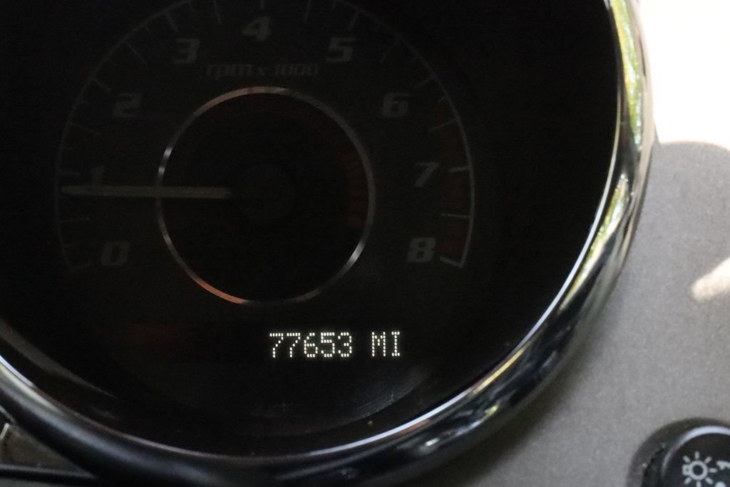 Used 2007 Pontiac Solstice GXP w/ Premium Package RWD image 12