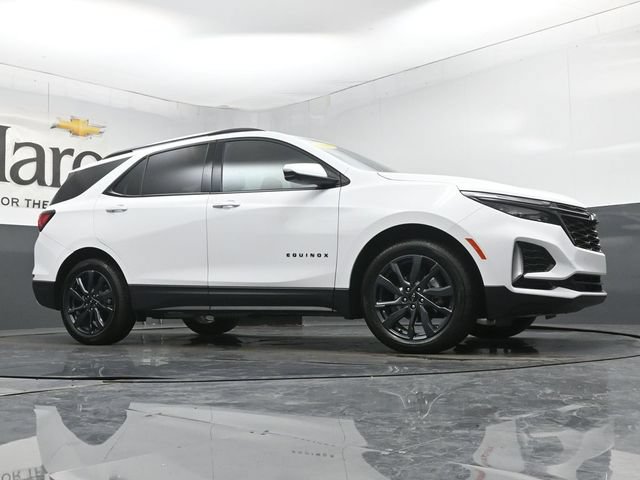Certified 2024 Chevrolet Equinox RS FWD image 2