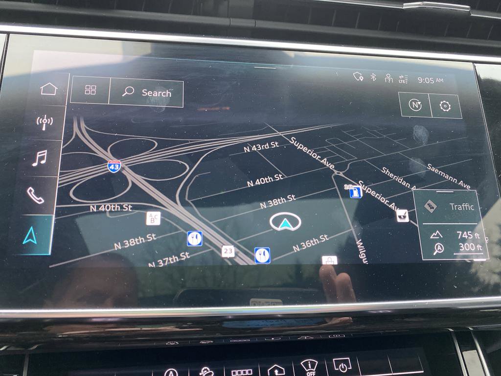 Used 2022 Audi RS Q8 w/ Carbon Optic Package image 10