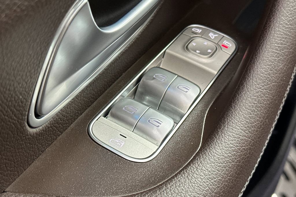 Certified 2023 Mercedes-Benz GLS 450 4MATIC image 12