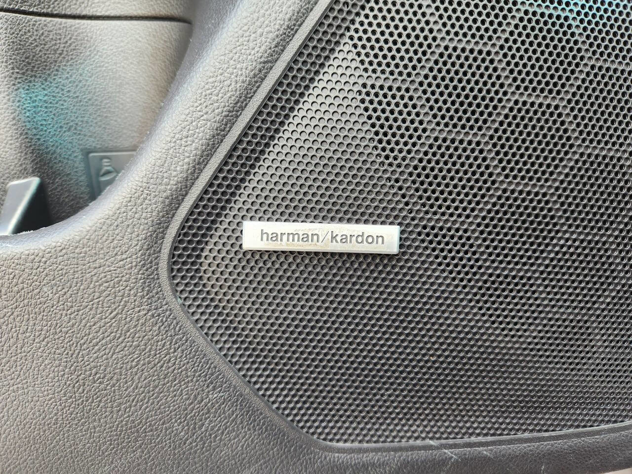 Used 2018 Subaru Outback 3.6R Limited image 22