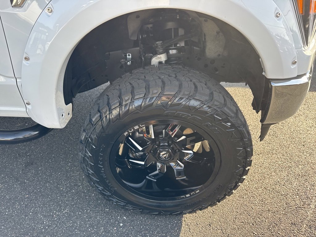 Used 2023 Ford F150 XLT w/ Trailer Tow Package image 9