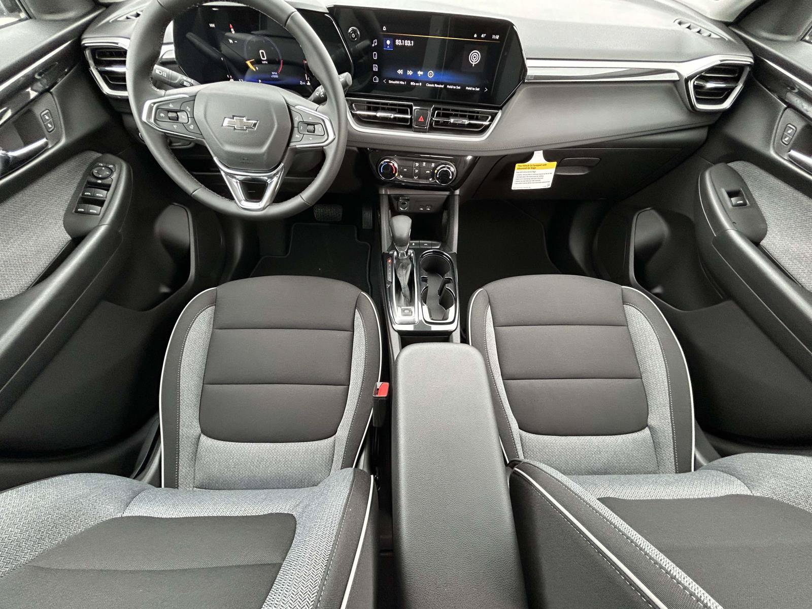 New 2026 Chevrolet TrailBlazer LT w/ Midnight Edition FWD image 12