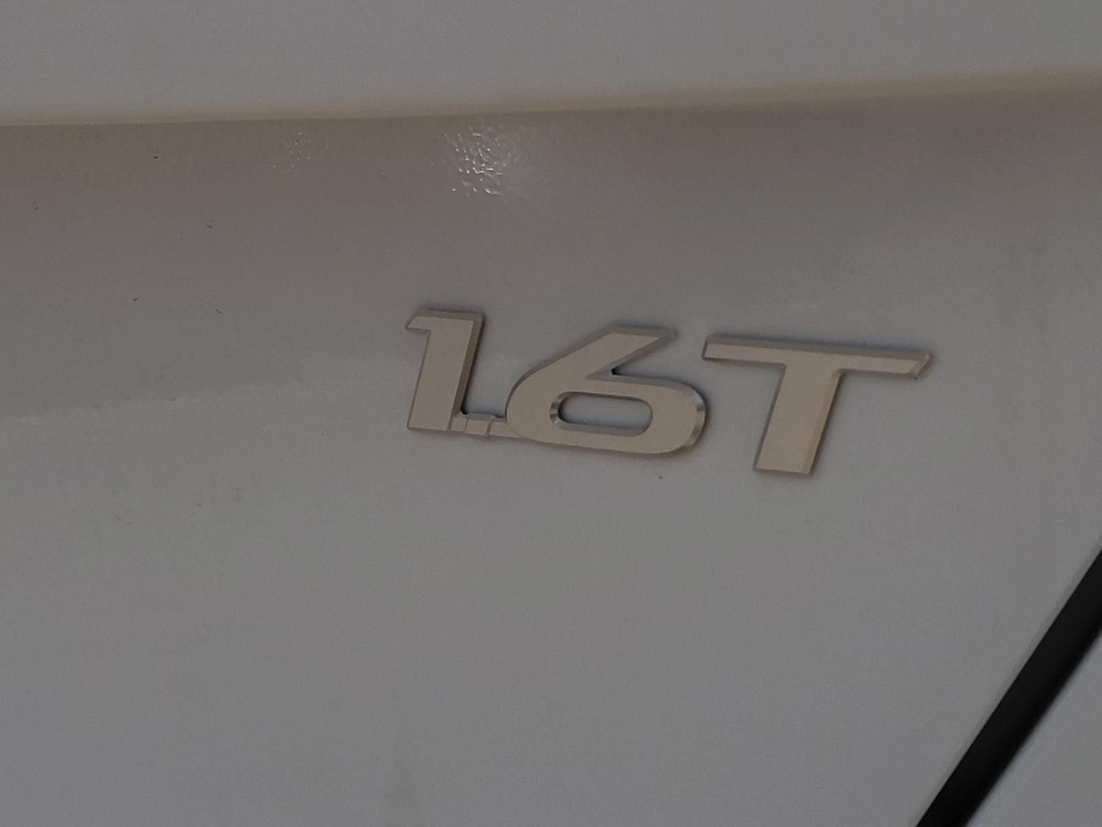 New 2026 Hyundai Kona SEL Premium FWD image 6