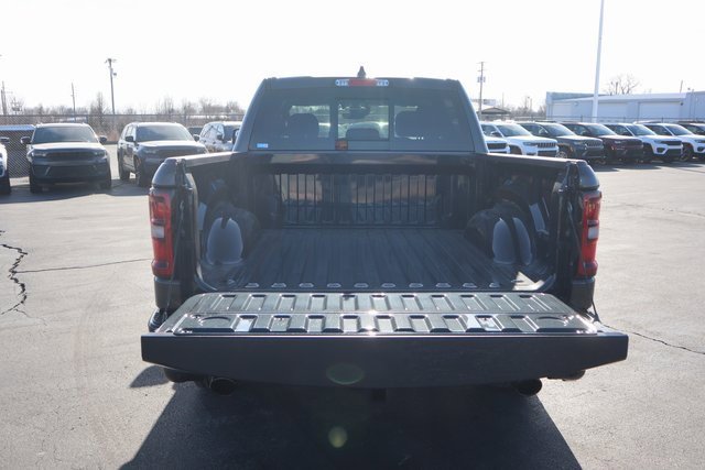 New 2026 RAM 1500 4x4 Crew Cab image 25